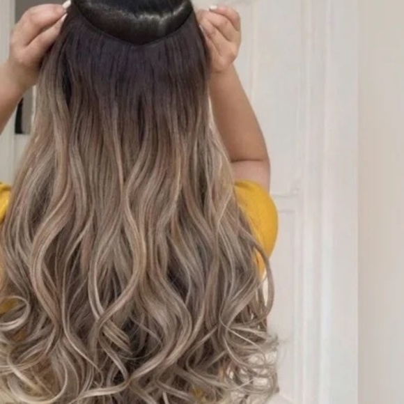 24 In One Piece Clip In Wavy Extensions Balayage hair Style - dark root Blonde - Picture 1 of 8